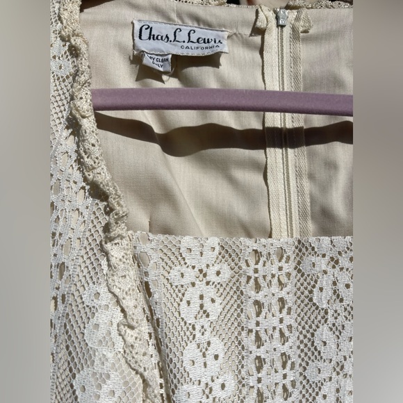 Vintage 1960’s wedding dress - Picture 2 of 6